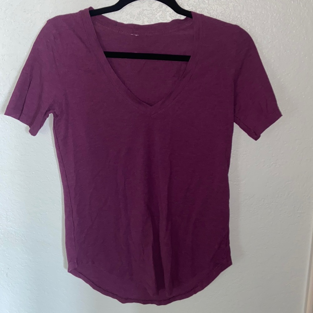 Lulu lemon purple v neck tee